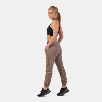 NEBBIA Iconic Mid-Waist Sweatpants Brown